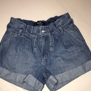 Hollister- jean paper bag tie- mom shorts
